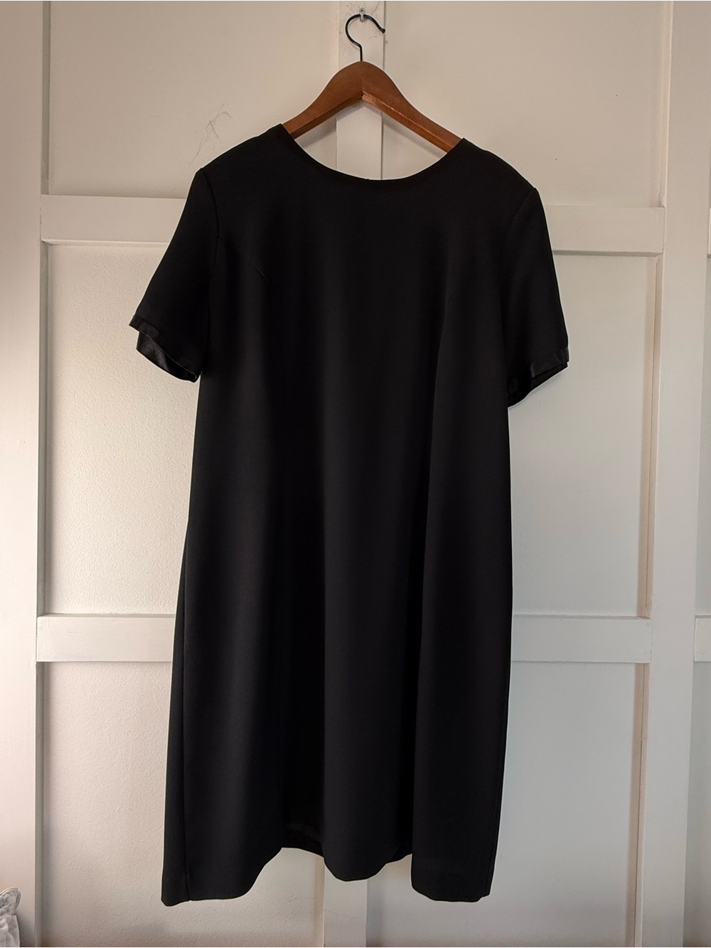 Vintage Laura Made in Canada Black Shift Dress – Fully Lined – Size 16 Plus